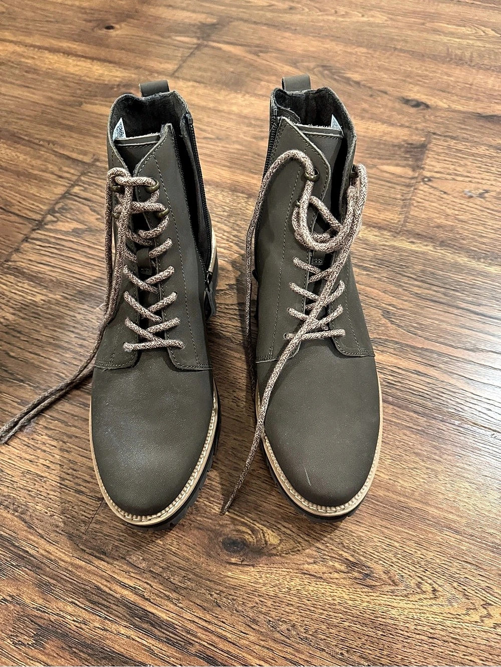 Universal Thread Kolbi Combat Boots US W10 - Picture 2 of 5